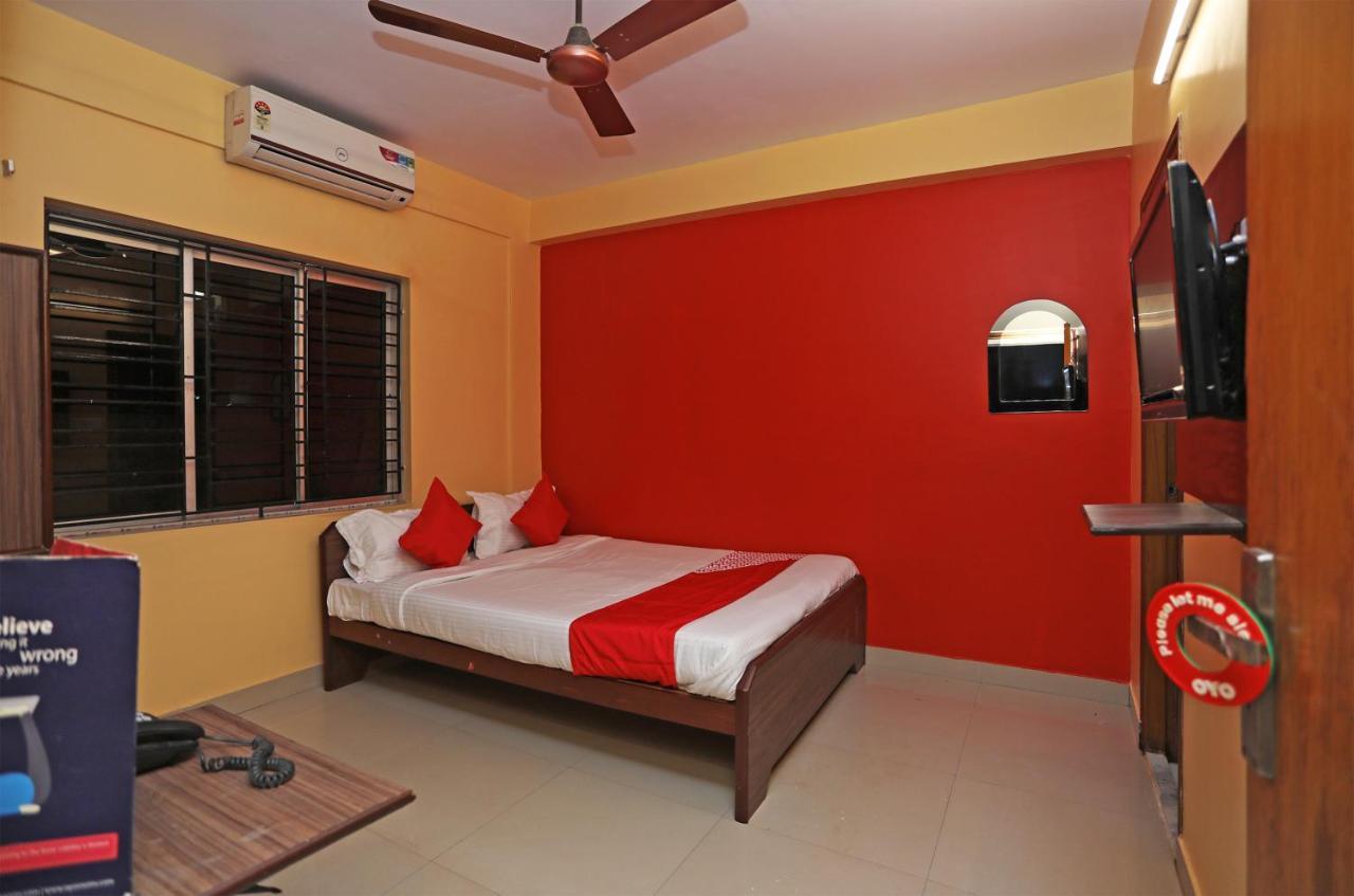 Oyo 14818 Sudarshan Apartment Calcutá Exterior foto