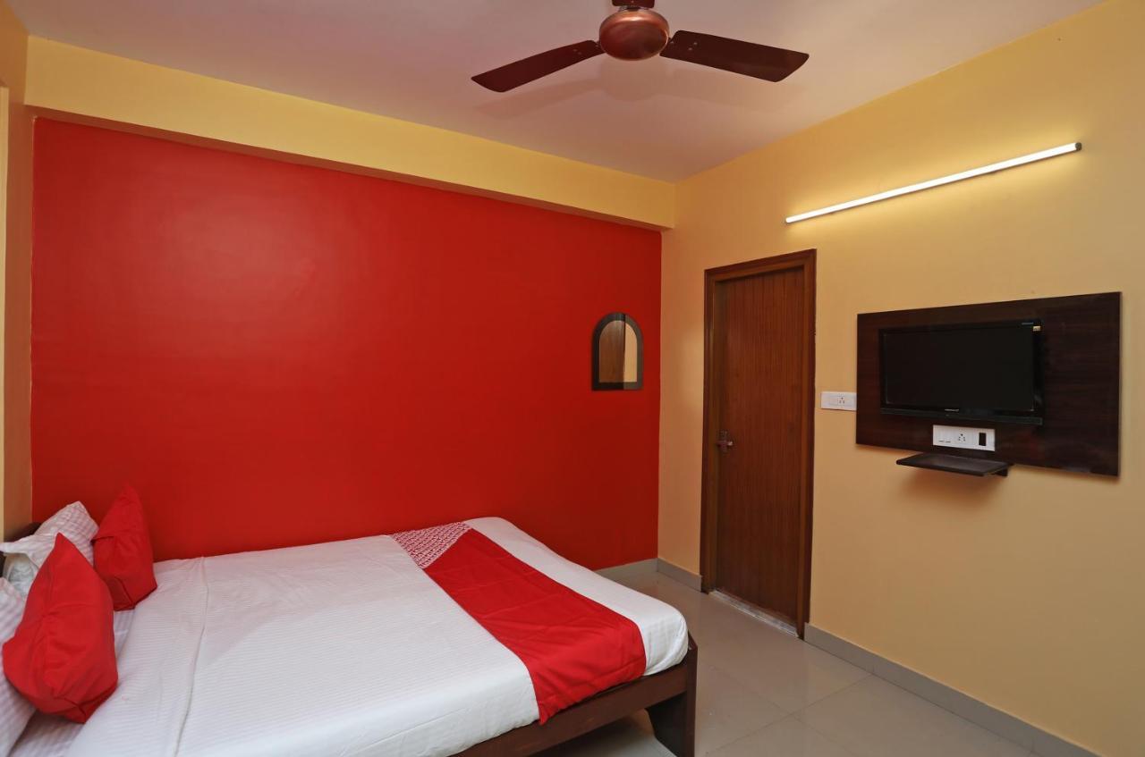 Oyo 14818 Sudarshan Apartment Calcutá Exterior foto