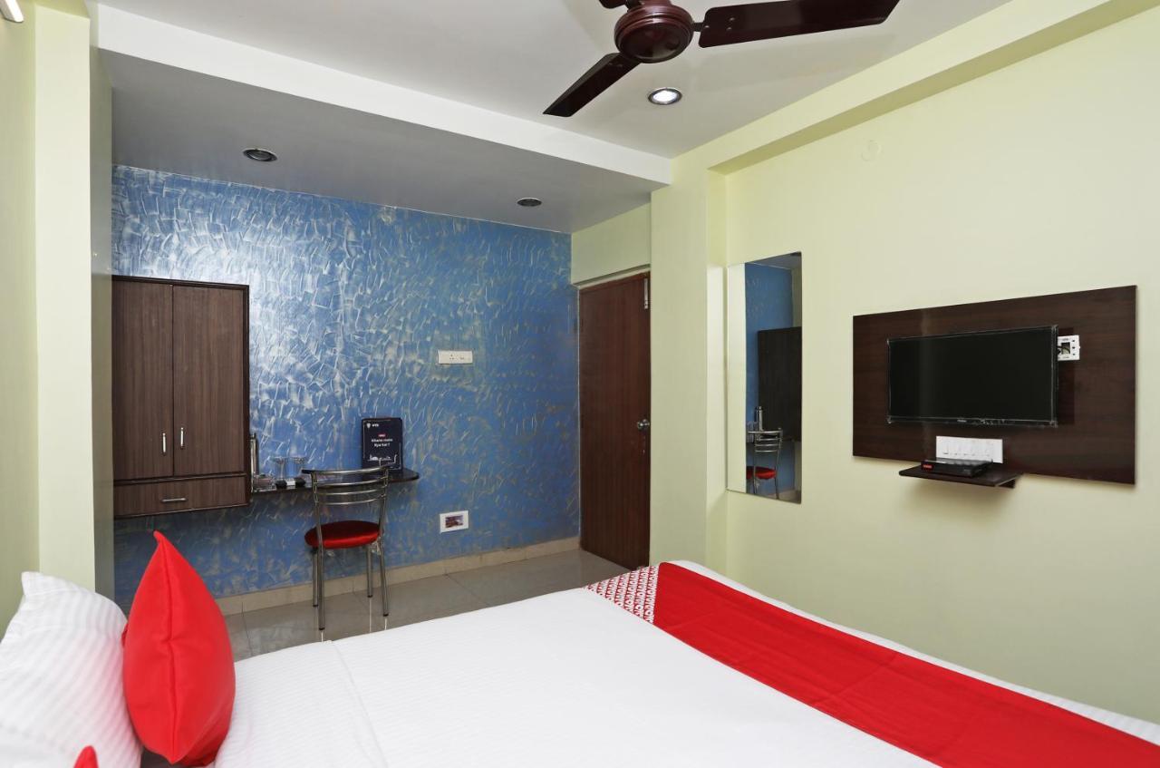 Oyo 14818 Sudarshan Apartment Calcutá Exterior foto