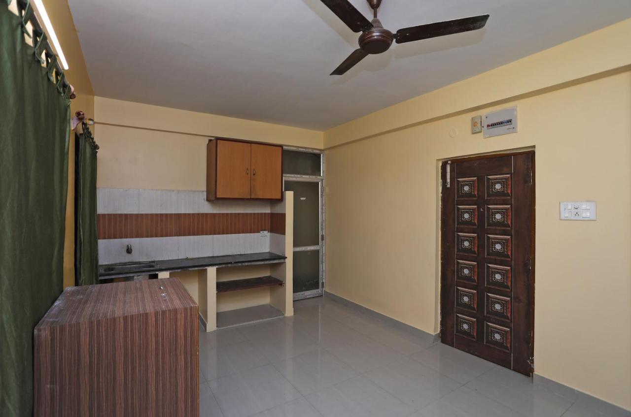 Oyo 14818 Sudarshan Apartment Calcutá Exterior foto