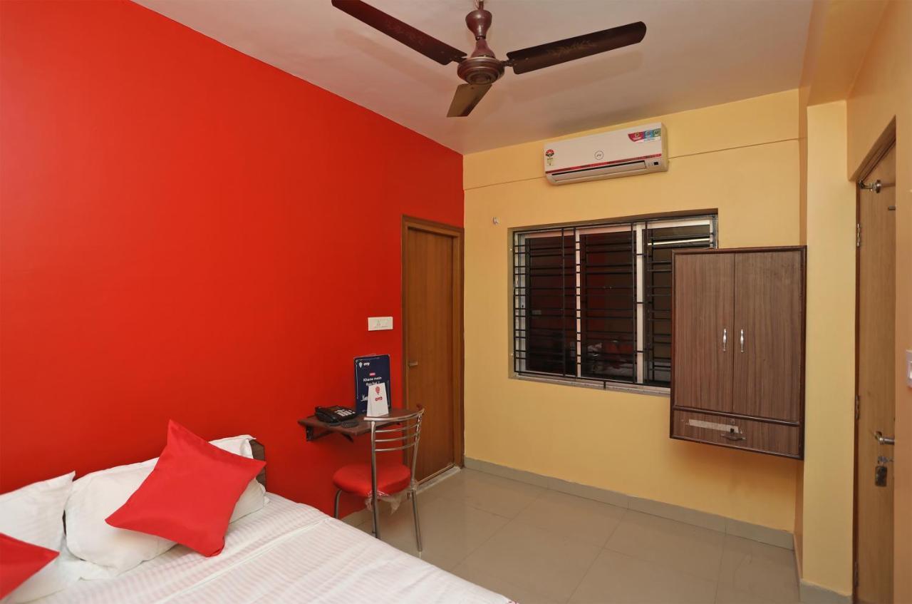 Oyo 14818 Sudarshan Apartment Calcutá Exterior foto